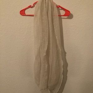 Infinity scarf